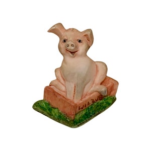 Lowell Davis &quot;Wilbur The Pig&quot; Magnet by Schmid, Farm Animal, Magnet, Ceramic, Vintage - (1992)