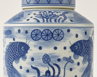 中国陶磁器 明 青白磁 龍模様 陶器の壺 中国陶磁器 明 青白磁 龍模様