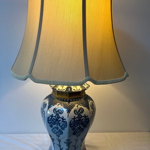 Hand-Painted Blue & White Porcelain Desk Lamp with Bronze Accents - 95cm