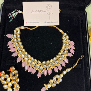 Three pieces  jewellery set