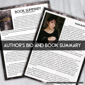 Pu&ograve; includere: Pagina doppia con la biografia di un autore e un riassunto del libro "Alchemised". La pagina sinistra ha il testo sul libro, e la pagina destra ha una foto dell'autore, SenLinYu. Il testo &egrave; nero su sfondo bianco.