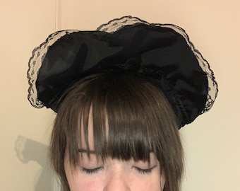 black lolita bonnet