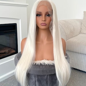 24 &quot;Platin Blonde Lace Front Perücke: Glattes Kunsthaar