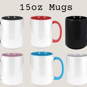 Op de afbeelding: Zes 444ml keramische mokken met diverse kleuraccenten. De mokken hebben witte buitenkanten met zwarte, rode, zwarte, roze, blauwe en witte handvatten en binnenranden. De tekst "15oz Mugs" wordt bovenaan de afbeelding weergegeven.