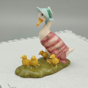Beswick Beatrix Potter "Jemima and her Ducklings" Figurine.