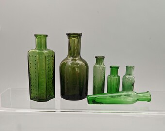 Victorian Green Glass Bottles & Apothecary Vials Set of 6 Ribbed Poison Glass Chemist Curio Display Aged Glass Phials Cabinet Decor Gift