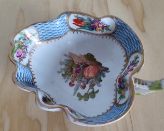 Meissen Style Leaf Shape Trinket / Pickle Dish. 20th Century.