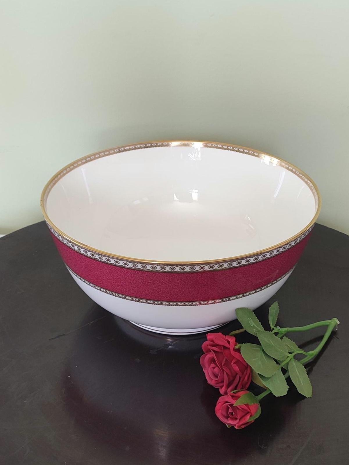 Wedgwood Ulander Powder Ruby W1813 - Large Serving Bowl