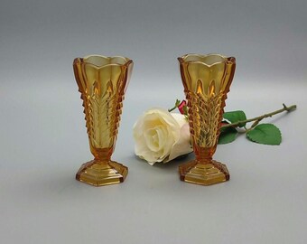 Jarrones pequeños Davidson 'Chevron' color ámbar, década de 1930. Juego de 2.