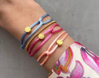 ARMBAND SMILEY / Gold  / Pastell / Anhänger / Charm / Bunt / Damen / Glücksbringer