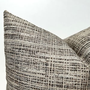 Fodera per cuscino a righe beige marrone chiaro: cuscino decorativo boho testurizzato, federa decorativa europea per divano o letto