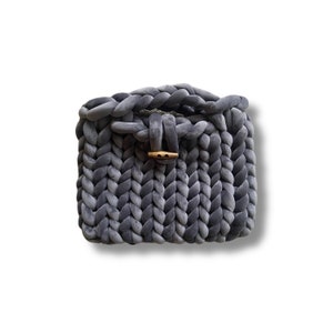 Chunky sac pour ordinateur portable, grosse housse pour ordinateur portable au crochet, MacBook Pro et sac gonflable, housse pour ordinateur portable faite main, grande tablette ou étui pour iPad, sac en tricot Grey