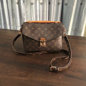 Louis Vuitton Pochette Metis 