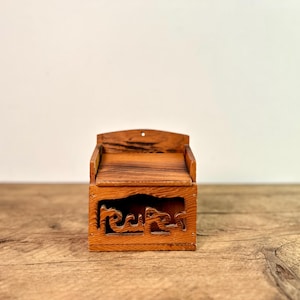 Caja de madera vintage para recetas, hecha a mano, con forma de tarjeta, caja de almacenamiento tallada en madera quemada, decoración de cocina retro, década de 1970