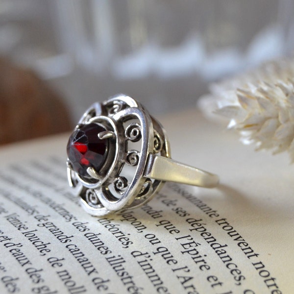 Vintage silver ring, red spinel , openwork mount, 1960. Unique engagement gift