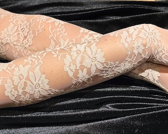 Schiere beige geblümte fingerlose Handschuhe