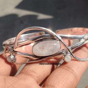Handgefertigter Mondstein Armreif: 925er Sterling Silber Edelstein-Armband