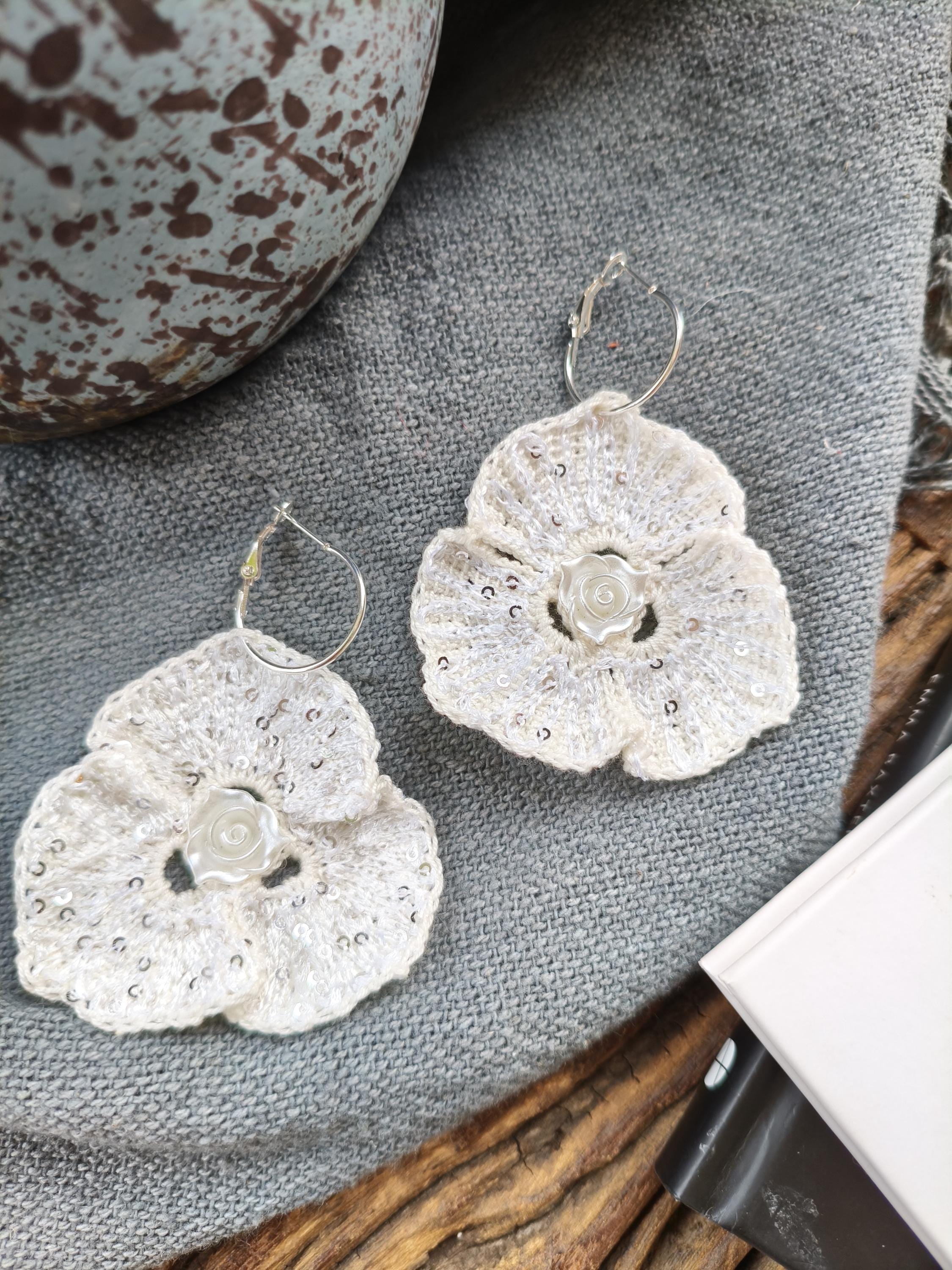 Boucles D'oreilles Artisanales Plaqué Argent Motif Dentelle - Neuves Avec étiquettes