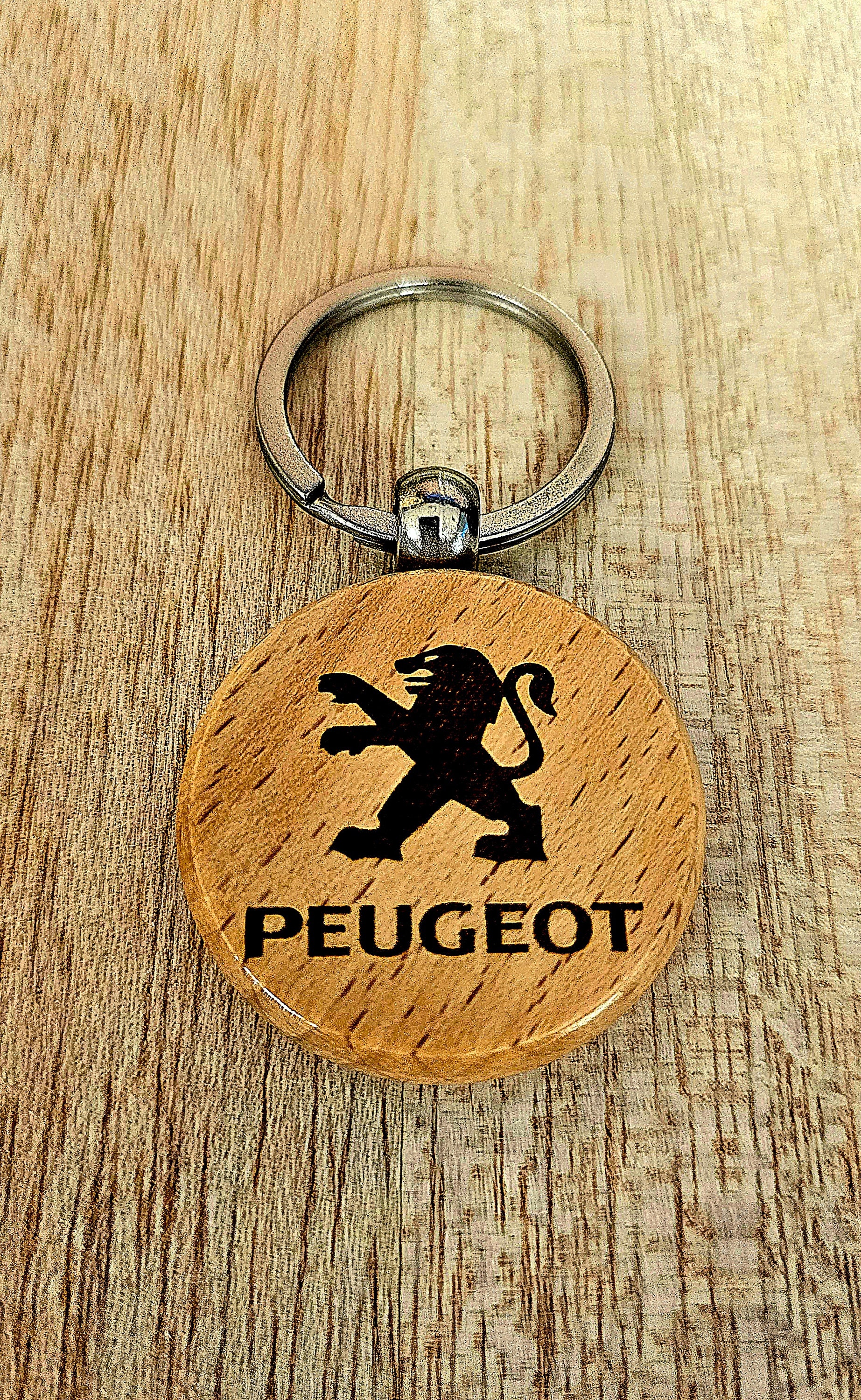 Of Top Fashion Peugeot Metal Leather Biker Keychain Llaveros Chaveiro Car  Emblem Key Holders From Xcdfs6, $10.25