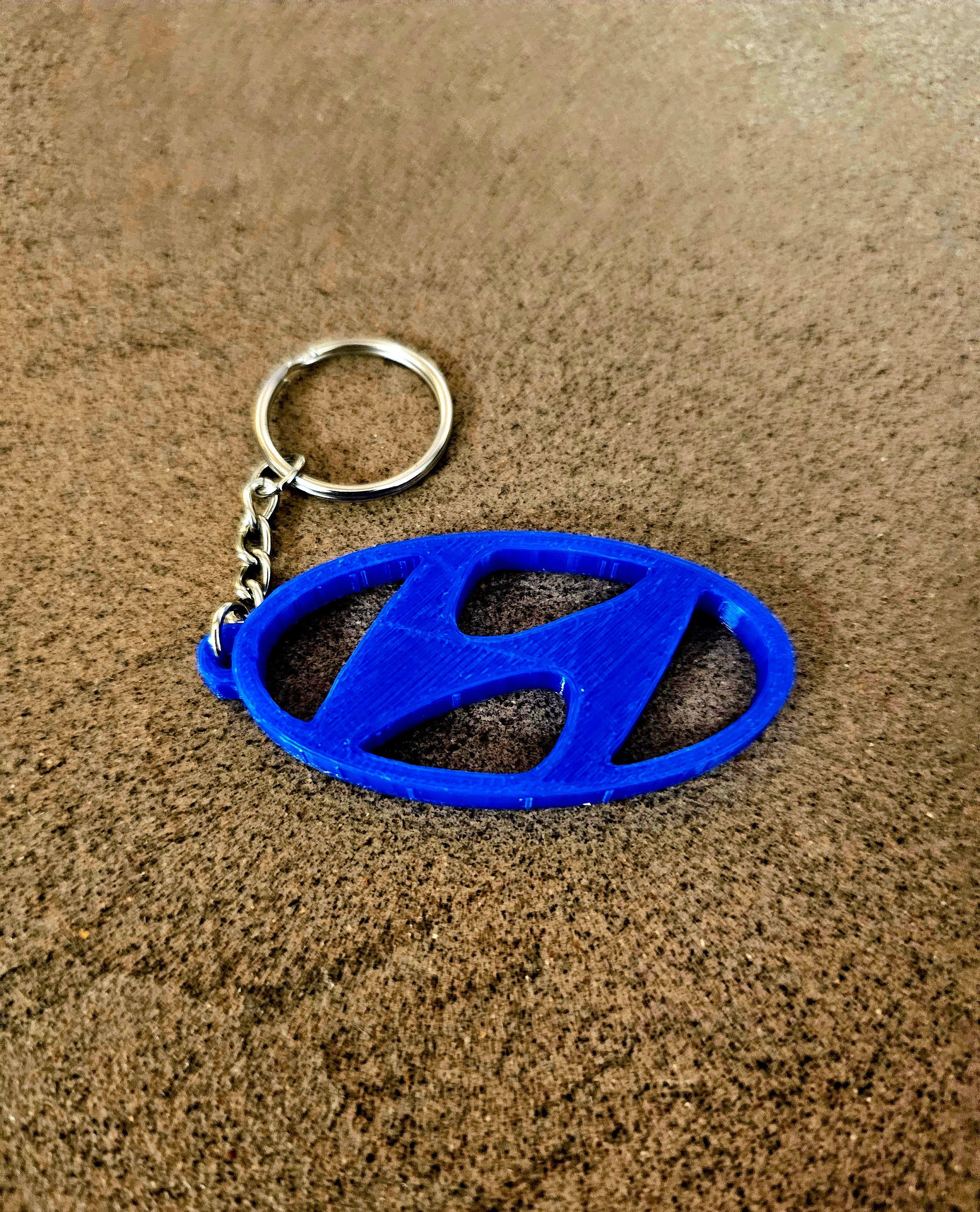 Hyundai logo shop keychain