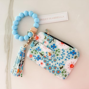 Floral Wristlet Wallet Keychain with Beaded Wrist Strap / birthday Gift for teen or woman / Silicon Bead Wristlet Wallet / stocking stuffer