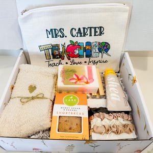 Teacher thank you gift / Teacher Appreciation Gifts / personalized teacher gift ideas / preschool teacher gift box / gift basket for teacher