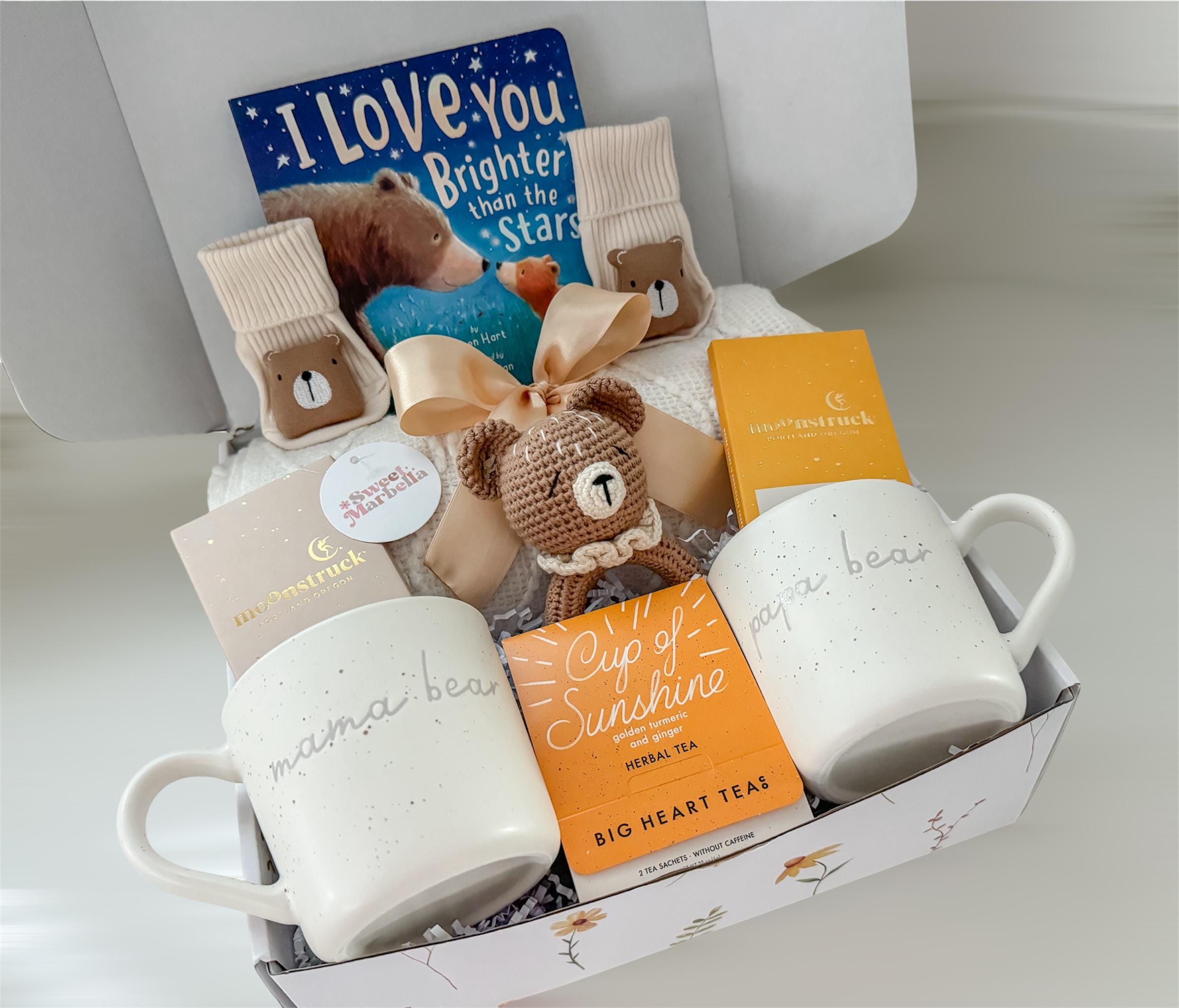 New Parents Care Package Gift for New Mom Dad & Newborn Cozy Basket with Treats for parents and Baby Essentials