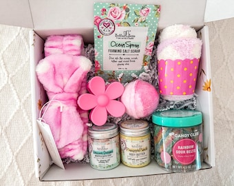Birthday gift box for a teen girl / Gift basket for tween or teenager / spa gift box / 8 9 10 11 12 13 year old birthday gift for girl.