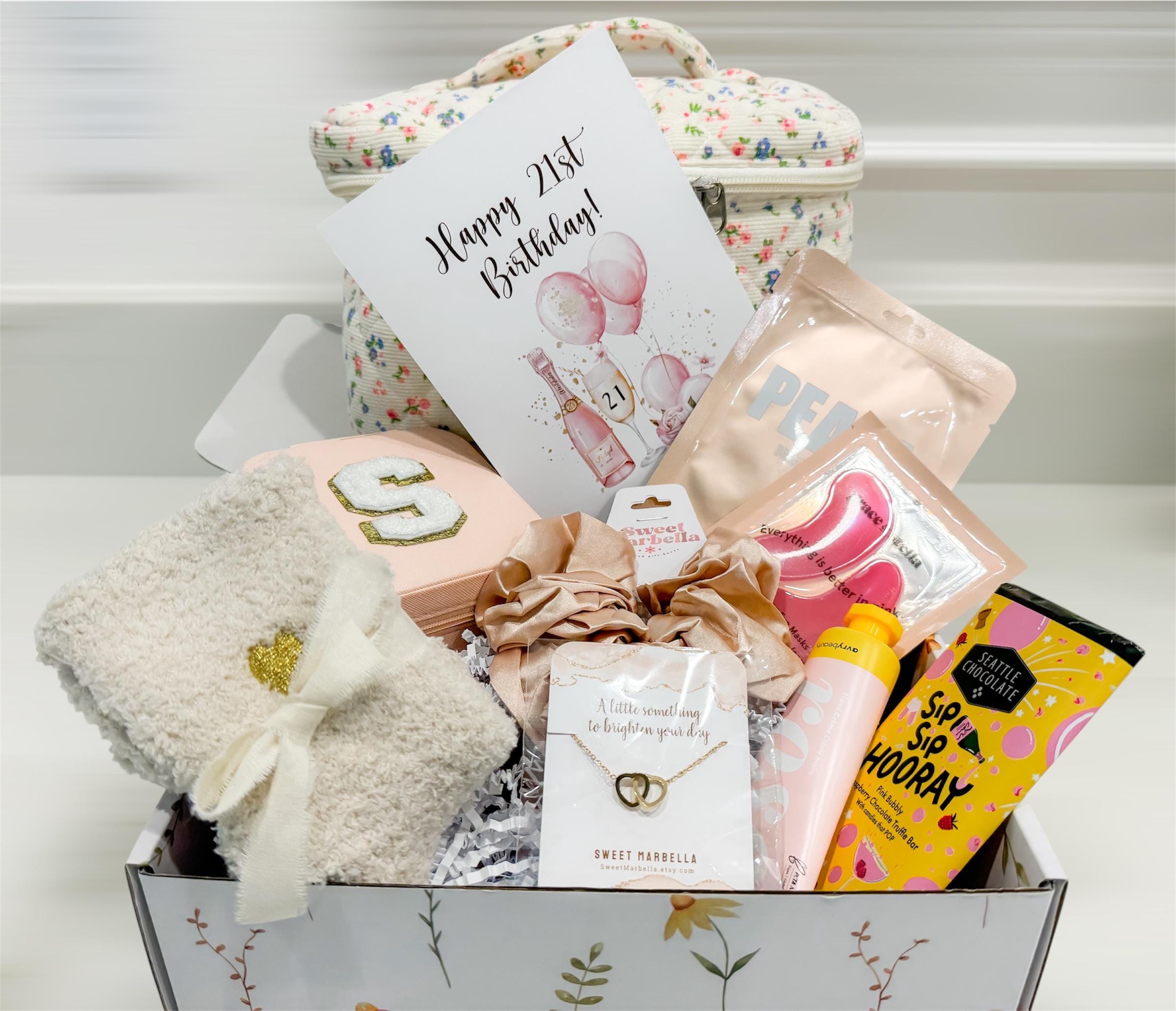 Gift Basket Ideas Good Present For 21st Birthday Girl Birthday