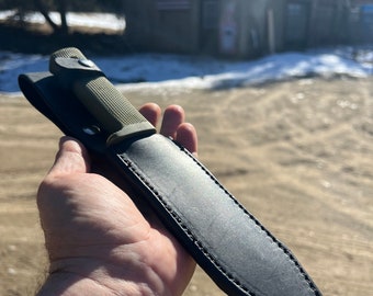 Cold steel Full sized SRK leather sheath. Amish made.