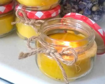 Small 100% natural beeswax candle scented with organic orange and cinnamon