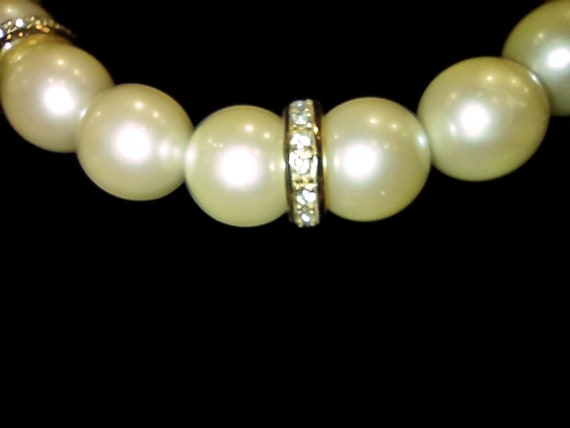 Vintage Simulated Pearls and Diamond Necklace - 1… - image 5