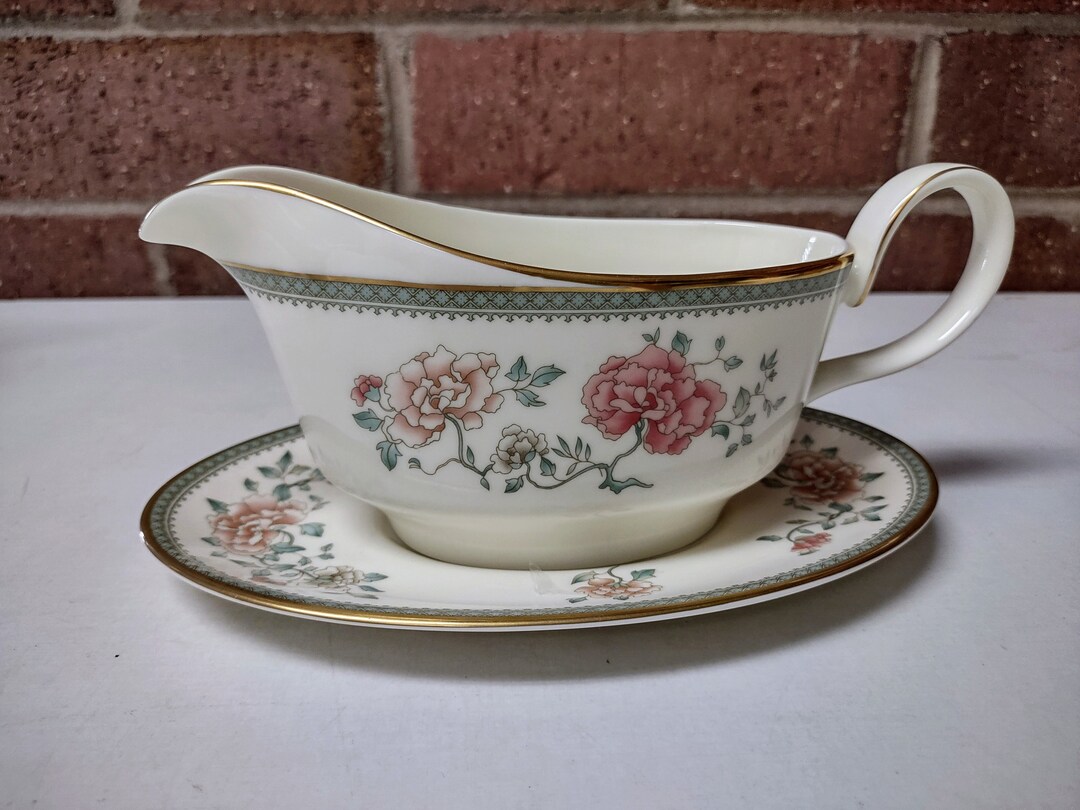 Royal Doulton Minton Jasmine China Gravy Boat and Underplate Made in