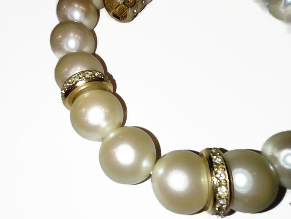 Vintage Simulated Pearls and Diamond Necklace - 1… - image 3