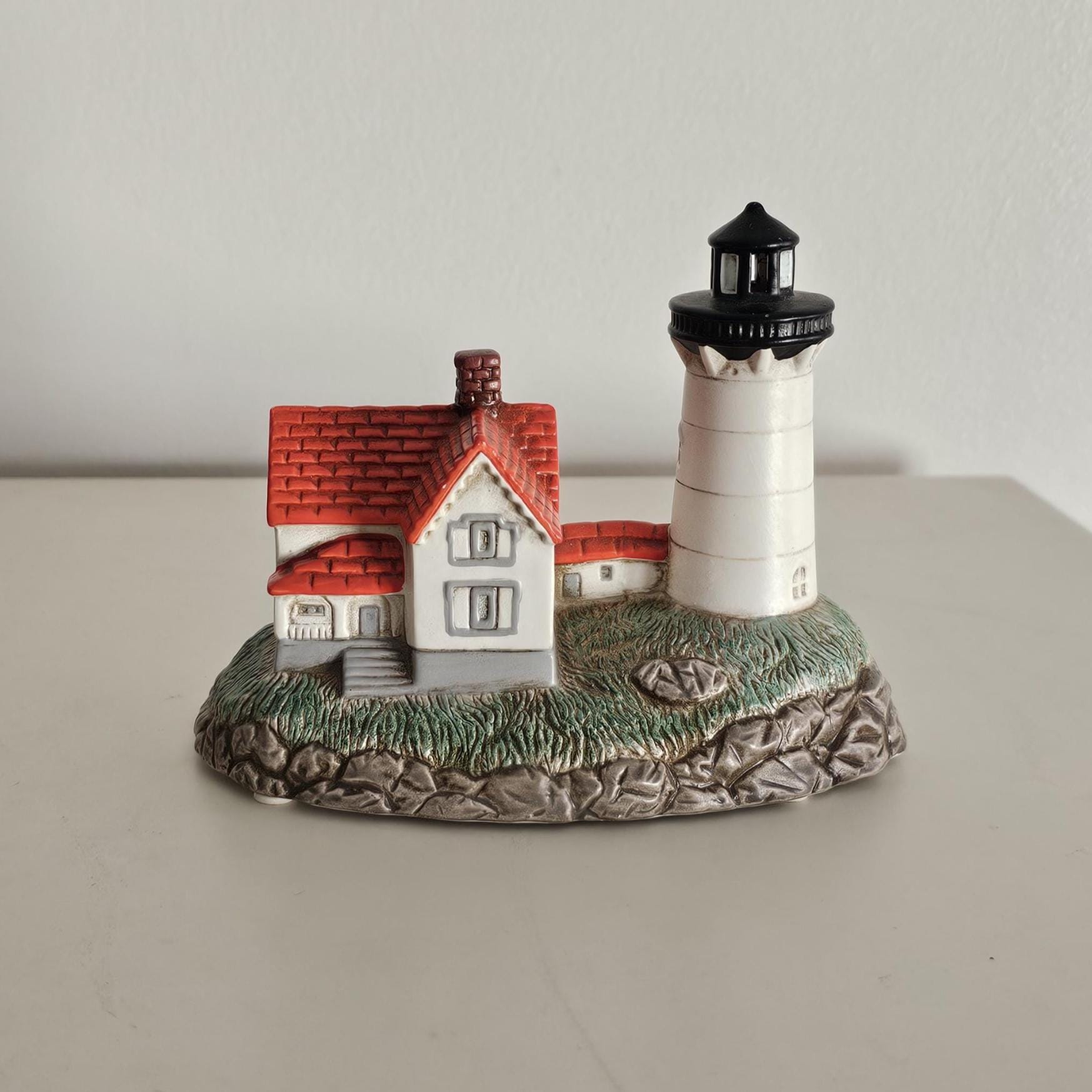 Geo Lefton Lighthouses - Etsy