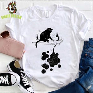 Cat Scientist T-Shirt, Biology Teacher Student Gift, Microbiologist Tee, Biologist Scientist Tee, Biology Cat Shirt