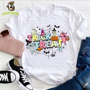 Trick Or Treat Teacher T-Shirt, Funny Piggie Elephant Pigeons Shirt, Children Books, Book Lover Gift