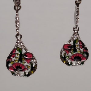Pendientes de flores de zerconia de plata y cúbica de Yaffa
