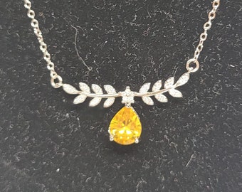 Silver and yellow wheat necklace