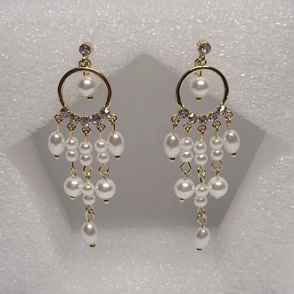 Rebecca's beauty faux pearl earrings