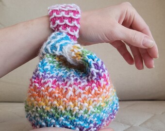 Knot Bag Knitting Pattern: Knitted Wrist Bag, Dice Pouch (Aran / Worsted Yarn)