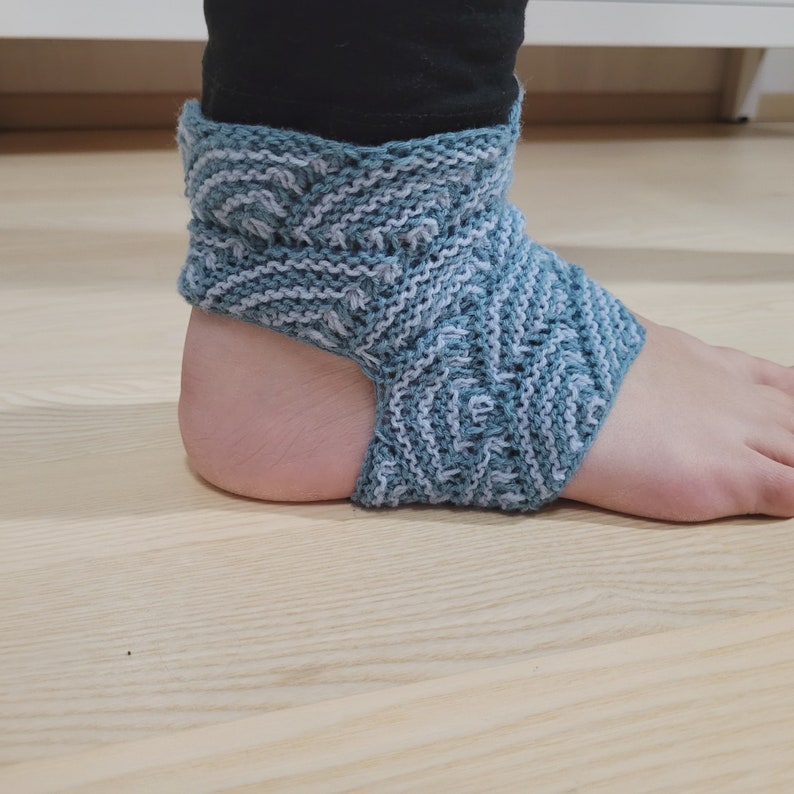Sock Knitting Pattern, Loru 3 Merino yoga sock designed for 4PLY Merino Wool image 6