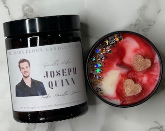 Velas veganas con aroma a Joseph Quinn / Regalos de cultura pop / Velas de famosos / Ideas para regalos de cumpleaños / Regalos divertidos y novedosos