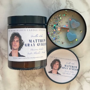 VORBESTELLUNG Mattwey Gubler Candle | Pop Kultur Geschenke | Promi Vegan Kerzen und Wachs schmilzt