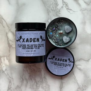 Xaden Riorson-ljus | Fourth Wing-merchandise | Empyrean-serien Rebecca Yarros | Bokinspirerat veganskt ljus