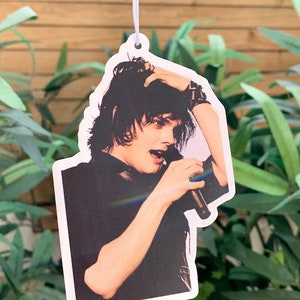 PRE-ORDER Gerard Way auto luchtverfrisser |  Geurend naar Black Ice | Autodecoratie | Unieke luchtverfrissers | Grappig nieuwigheidscadeau