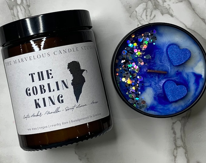 Enigmatic Labyrinth-inspired Wood Wick Vegan Candle | 100% Soy Wax