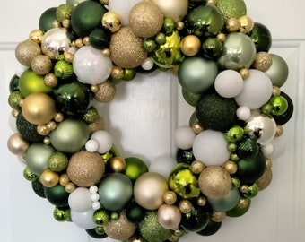 Green Ball Ornament Wreath , Christmas Wreath, Elegant Wreath, Winter wreath, Classic Wreath, Timeless Wreath