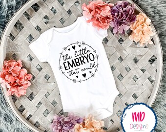Het kleine embryo dat kon SVG Design, IVF SVG's, Ivf baby bodysuit, Digitale snijbestanden png, svg, eps, dxf