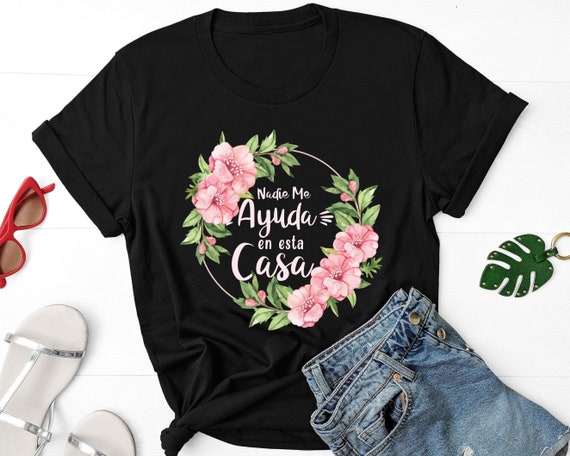 Mamacita T-Shirt Spanish Language Gift With Flowers Mamacita T-Shirt Spanish Language Gift With Flowers